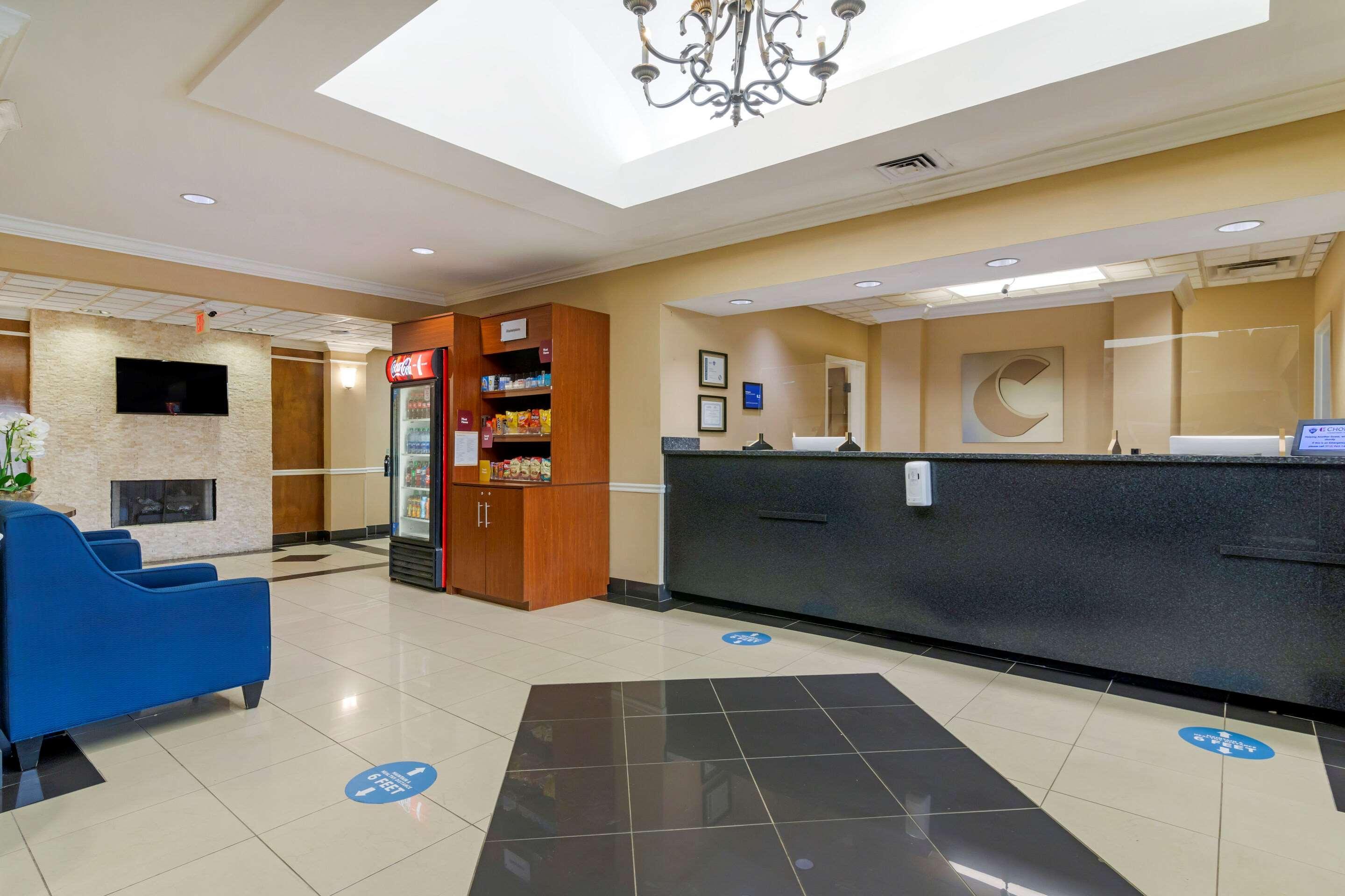 Comfort Suites Savannah North Port Wentworth Exterior photo